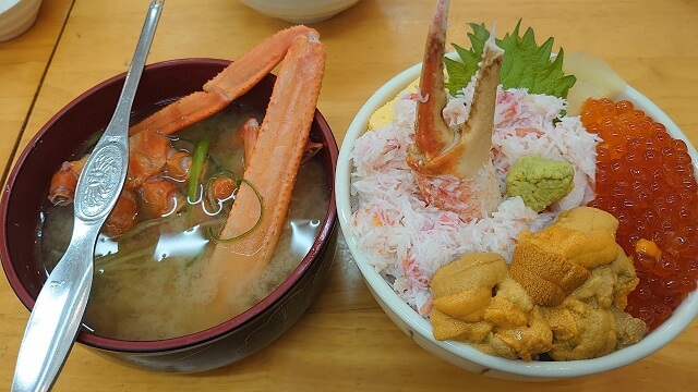 北海道旅行 小樽角市場での食事