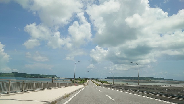 沖縄旅行 海中道路