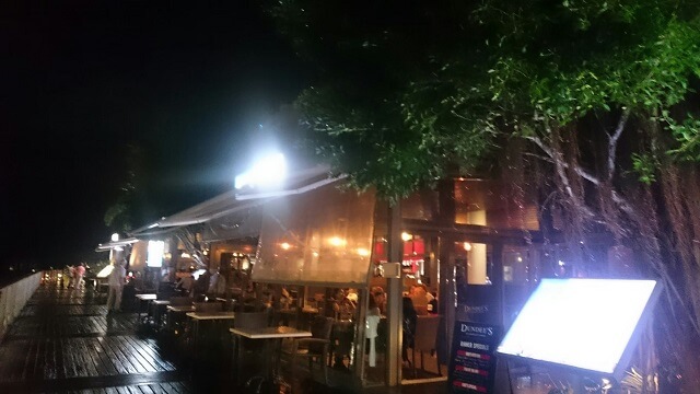 ケアンズのレストラン ダンディーズ( Dundees on the Waterfront)
