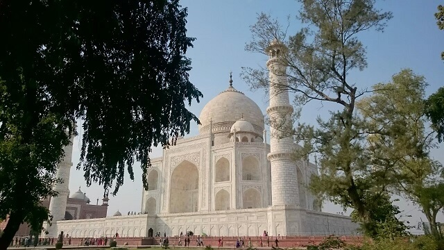 インドのタージ・マハル（Taj Mahal）の墓廟（ぼびょう）