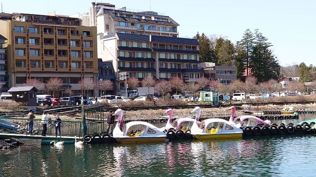 河口湖の白鳥のボート