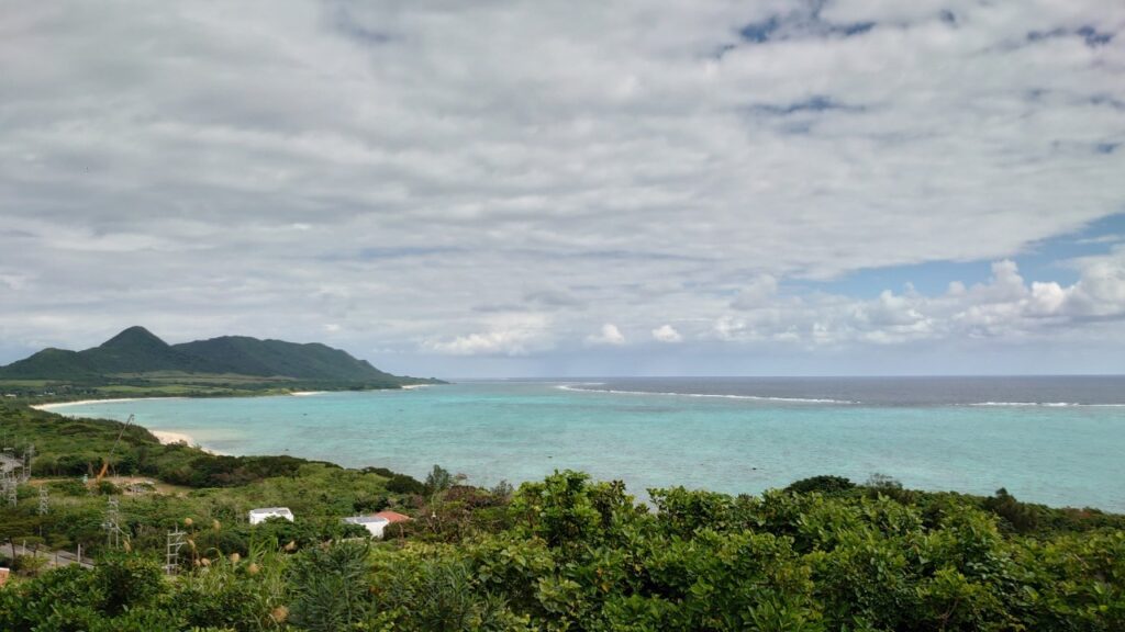 石垣島の玉取崎(たまとりざき)展望台からの眺め