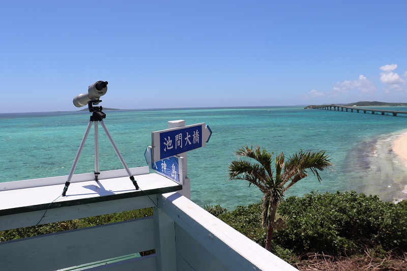 池間島にあるOHAMAテラスの展望台の様子